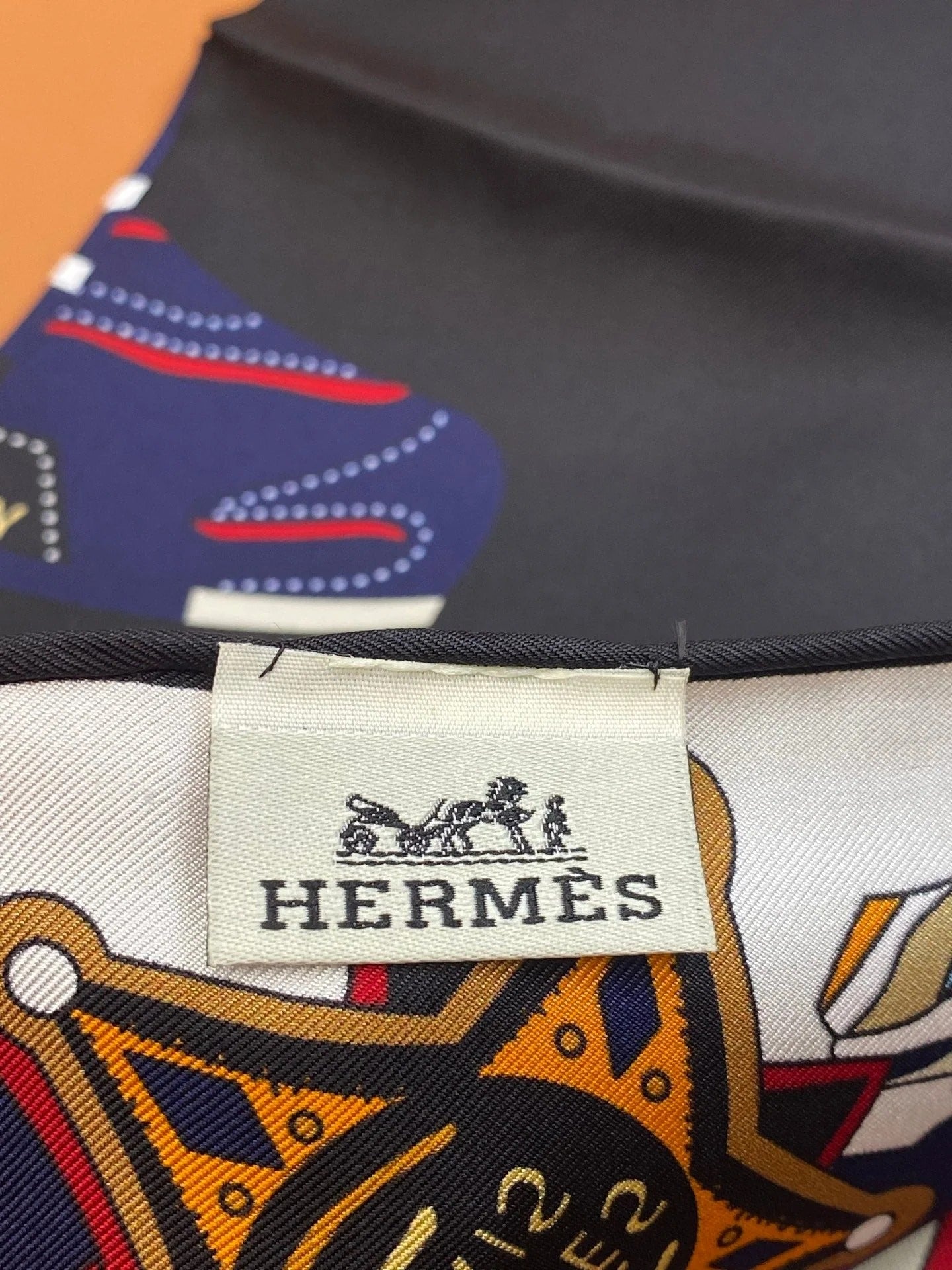 HERMES 25S SCARF 90 IN SILK 703710