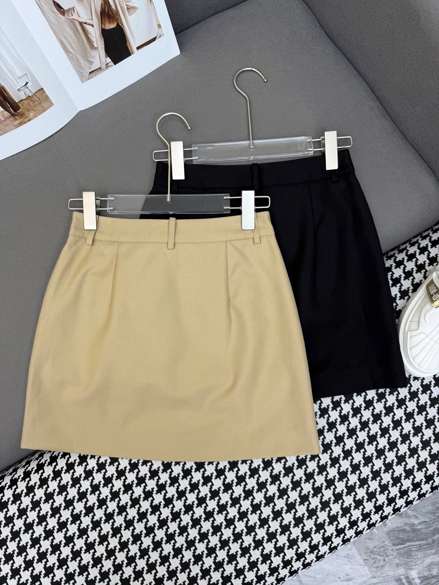 PRADA SKIRT WITH TWO POCKETS 245865