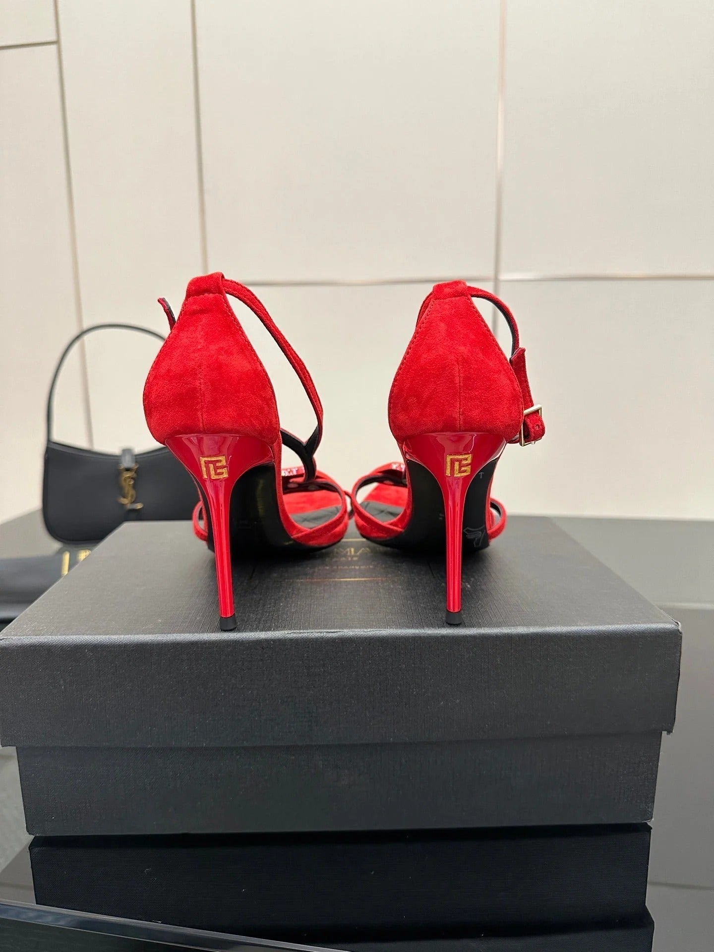 BALMAIN 25S LIPS SANDALS 10 IN CRIMSON RED SUEDE