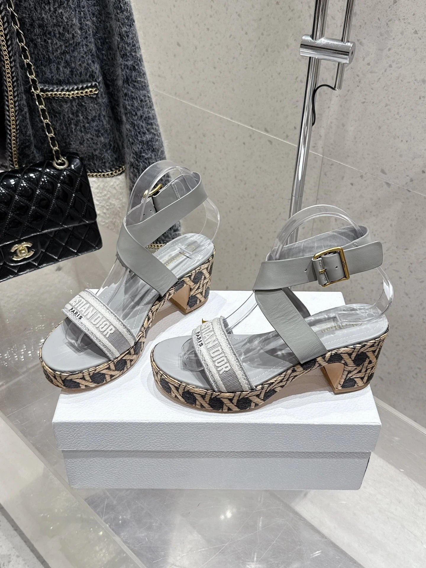 CD 26s Platform Sandal 70 Gray Cowhide 636360