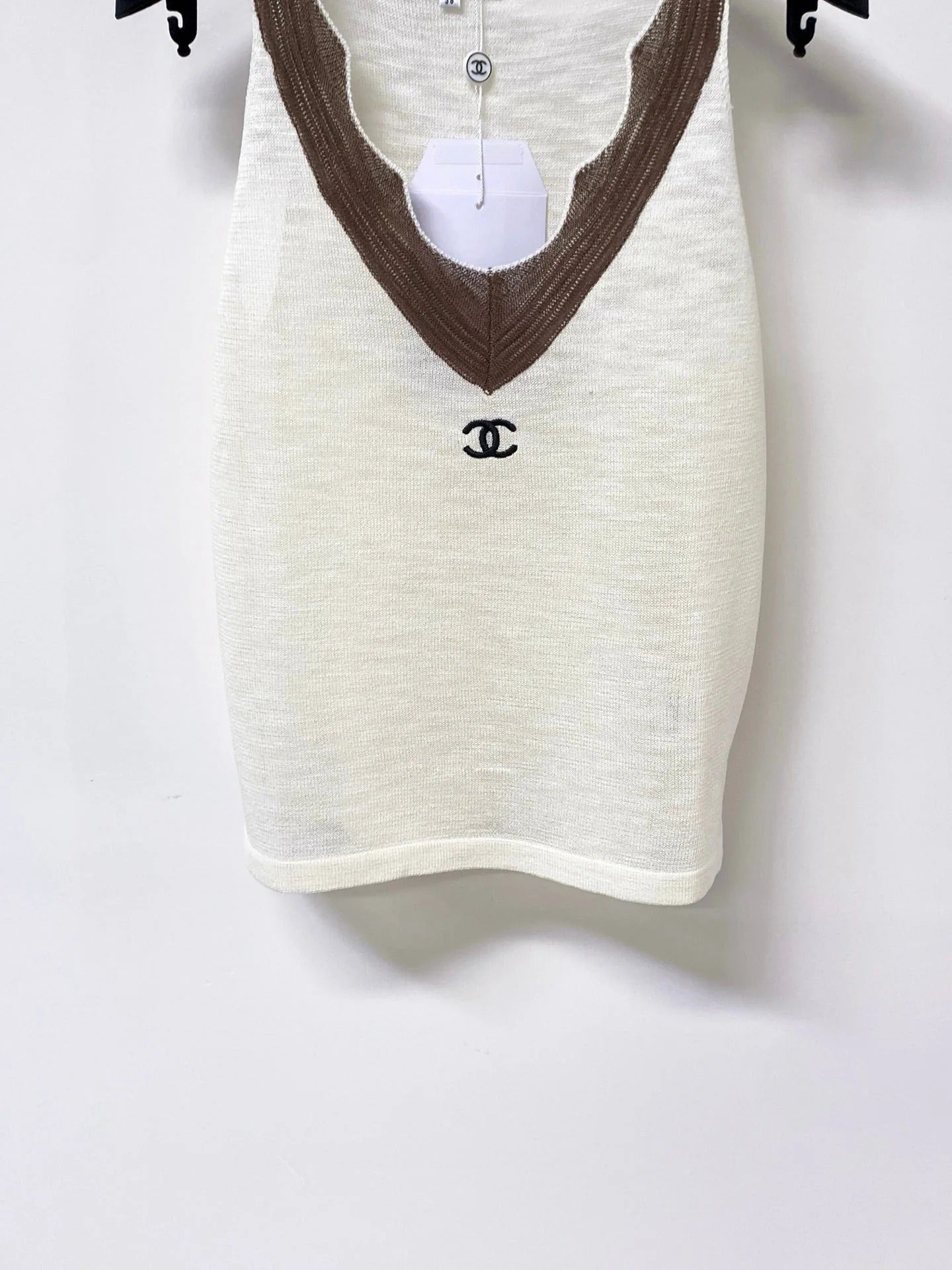 Chanel 2026 Knit Vest V-neck Wool Laine 449875