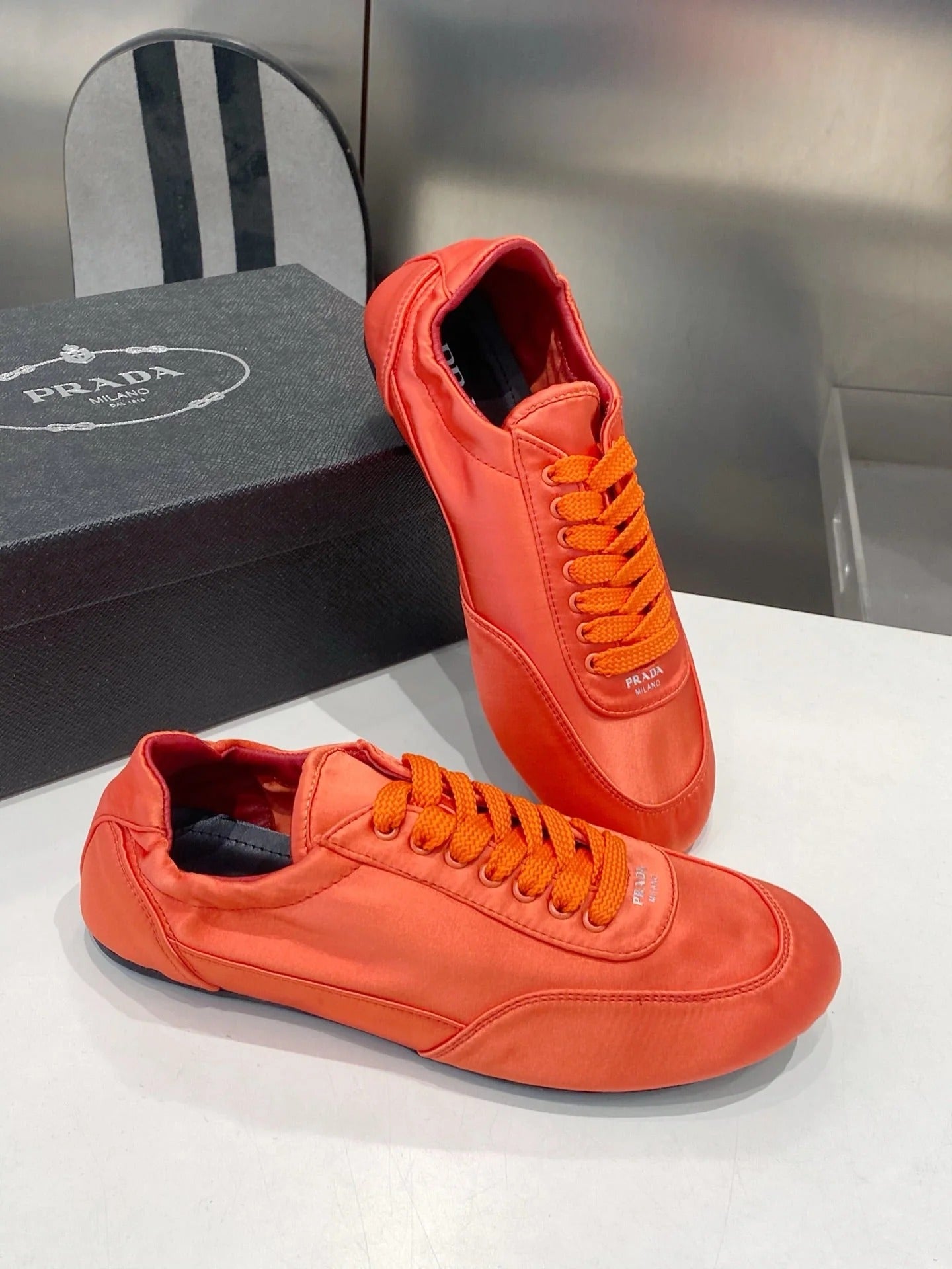 PRA 26S Casual Sneaker Orange Satin 628549