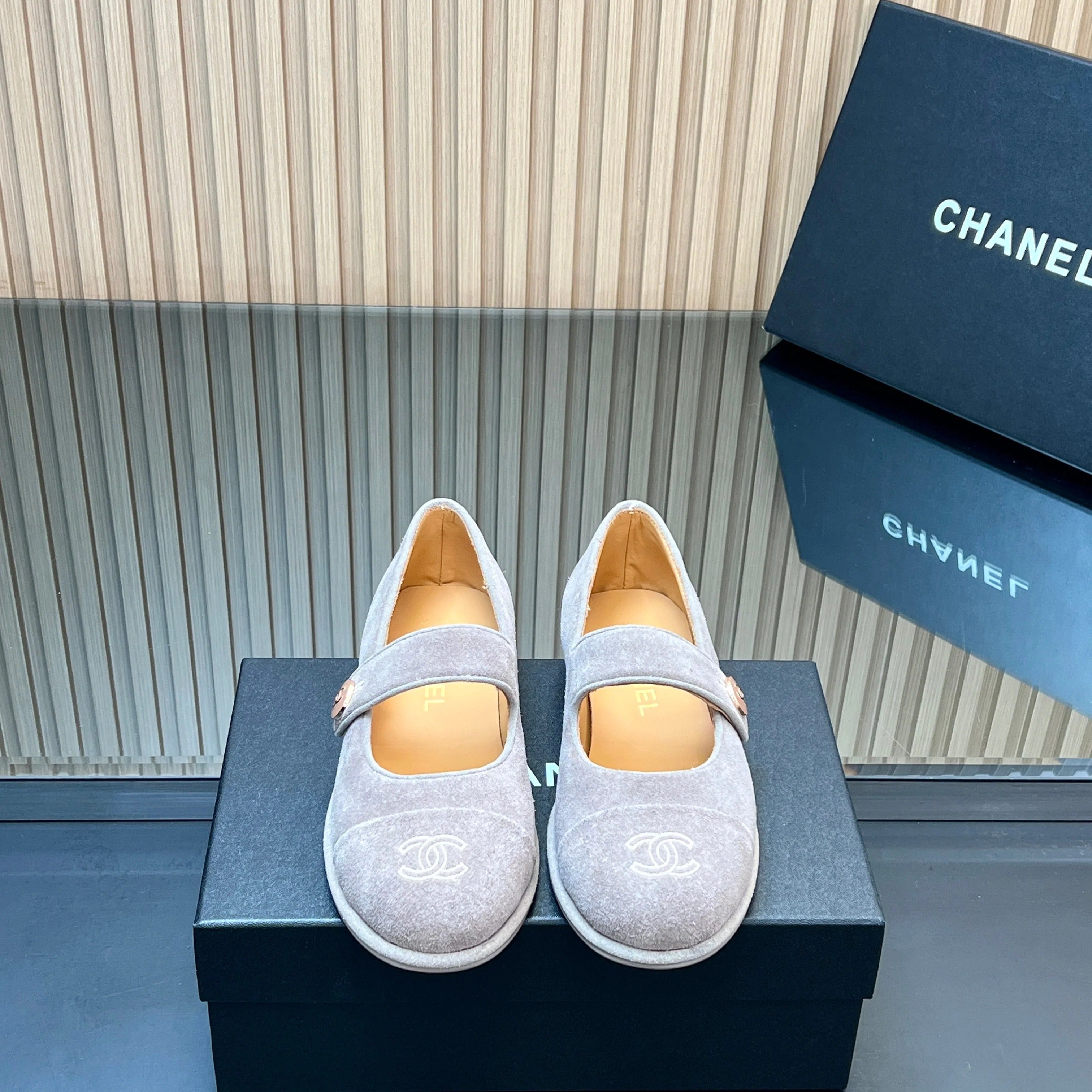 CHANEL 25S DOUBLE-STRAP MARY JANE SHOES IN LIGHT GRAY SUEDE