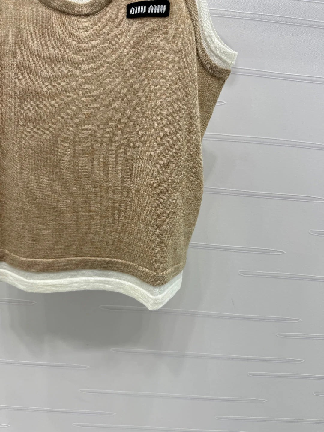 MIUMIU SLEEVELESS TOP 269402