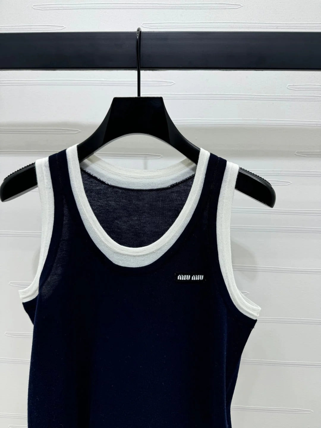 MIUMIU SLEEVELESS TOP 269403