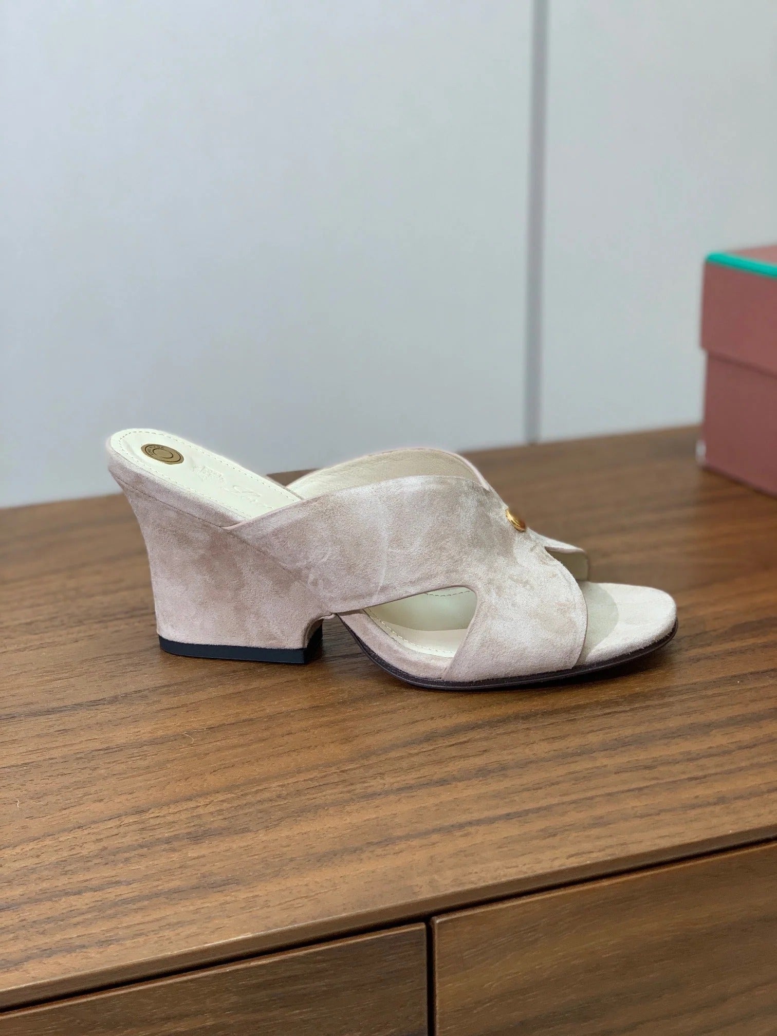 HIGH HEELS 85 MM IN LIGHT PINK SUEDE
