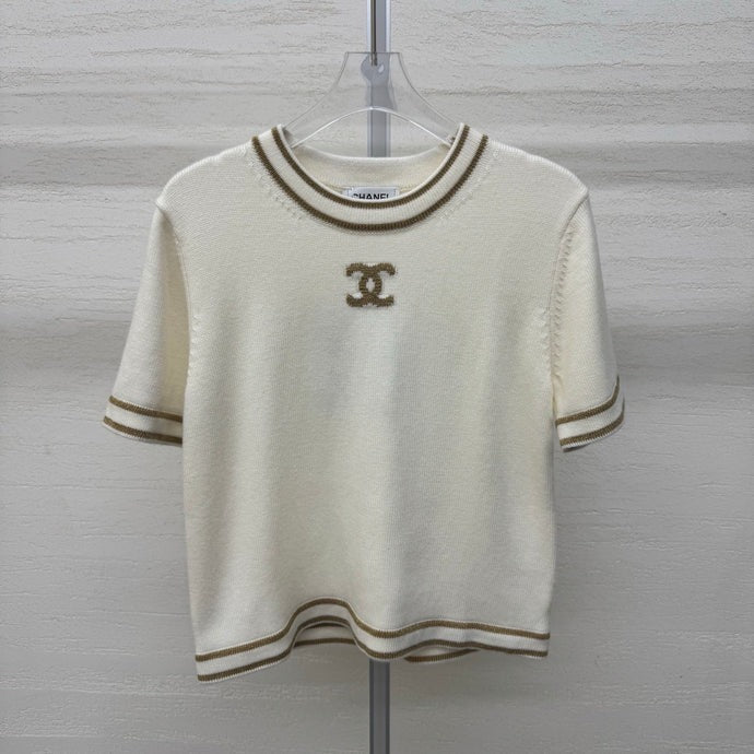 Chanel 2026 Crew Neck Short-Sleeve T-Shirt Cream Wool Cashmere 356959