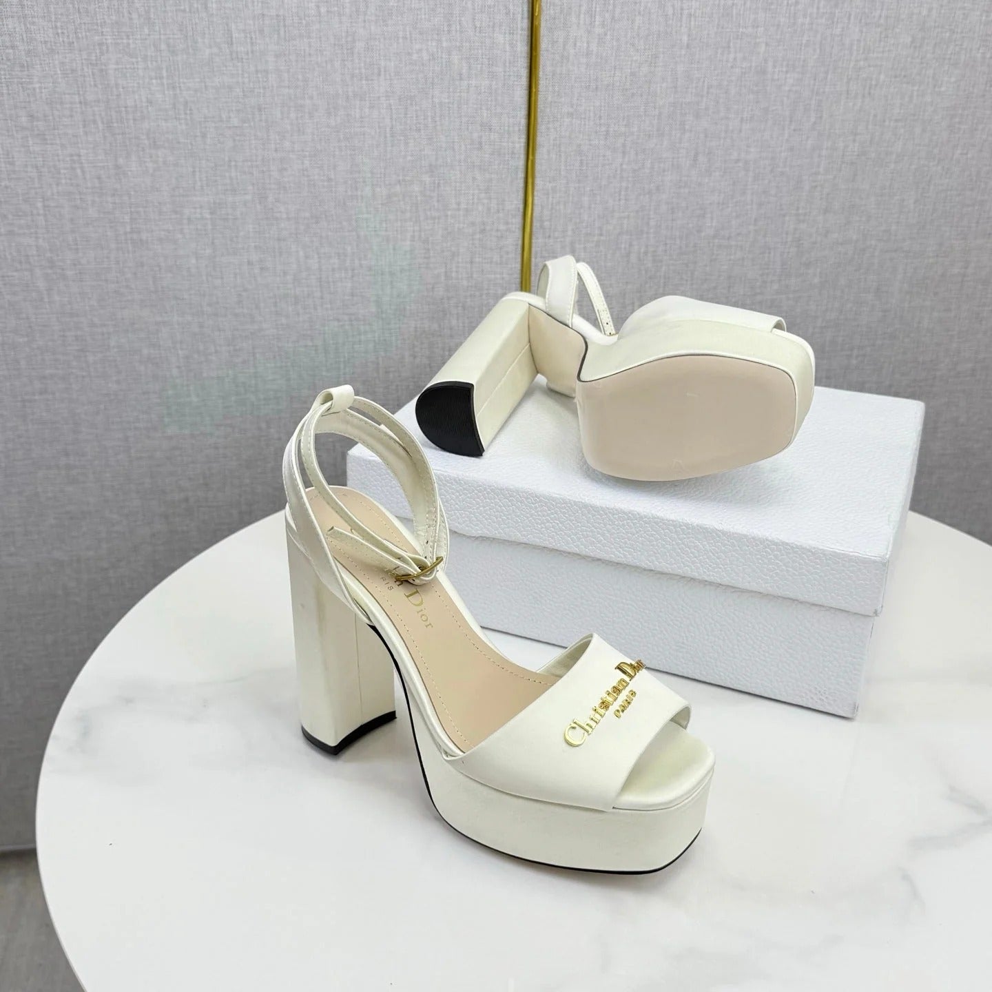 CD 26s Platform Sandals 80 White Beige Satin Sheepskin 640231