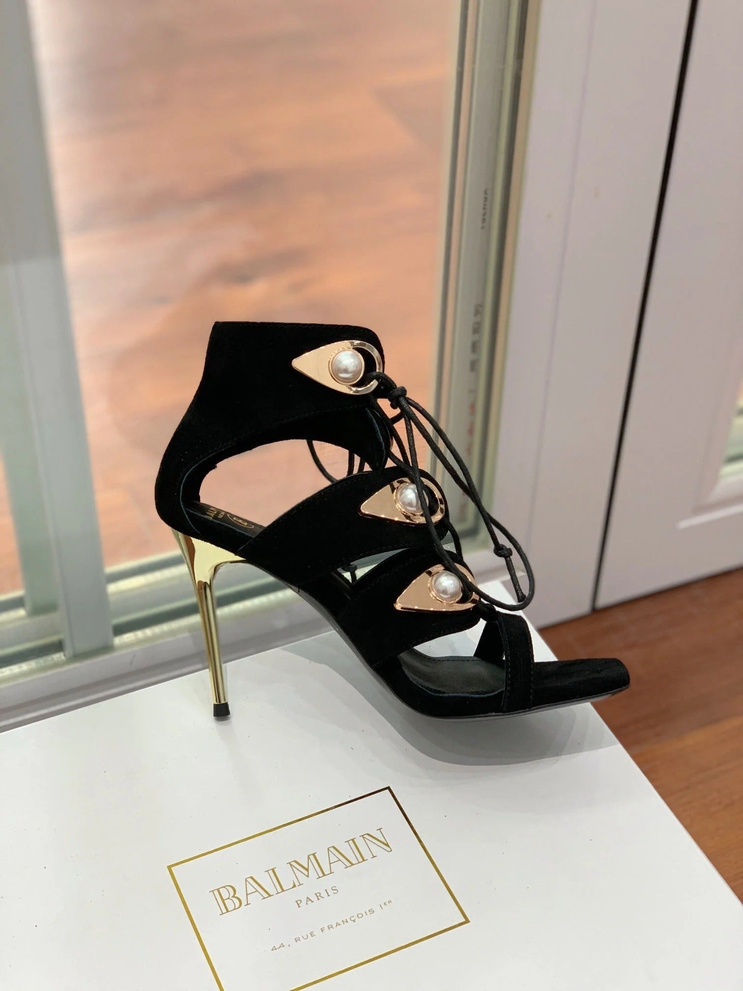 BALMAIN 25S HIGH HEELS 95MM IN BLACK SUEDE WITH PEARL