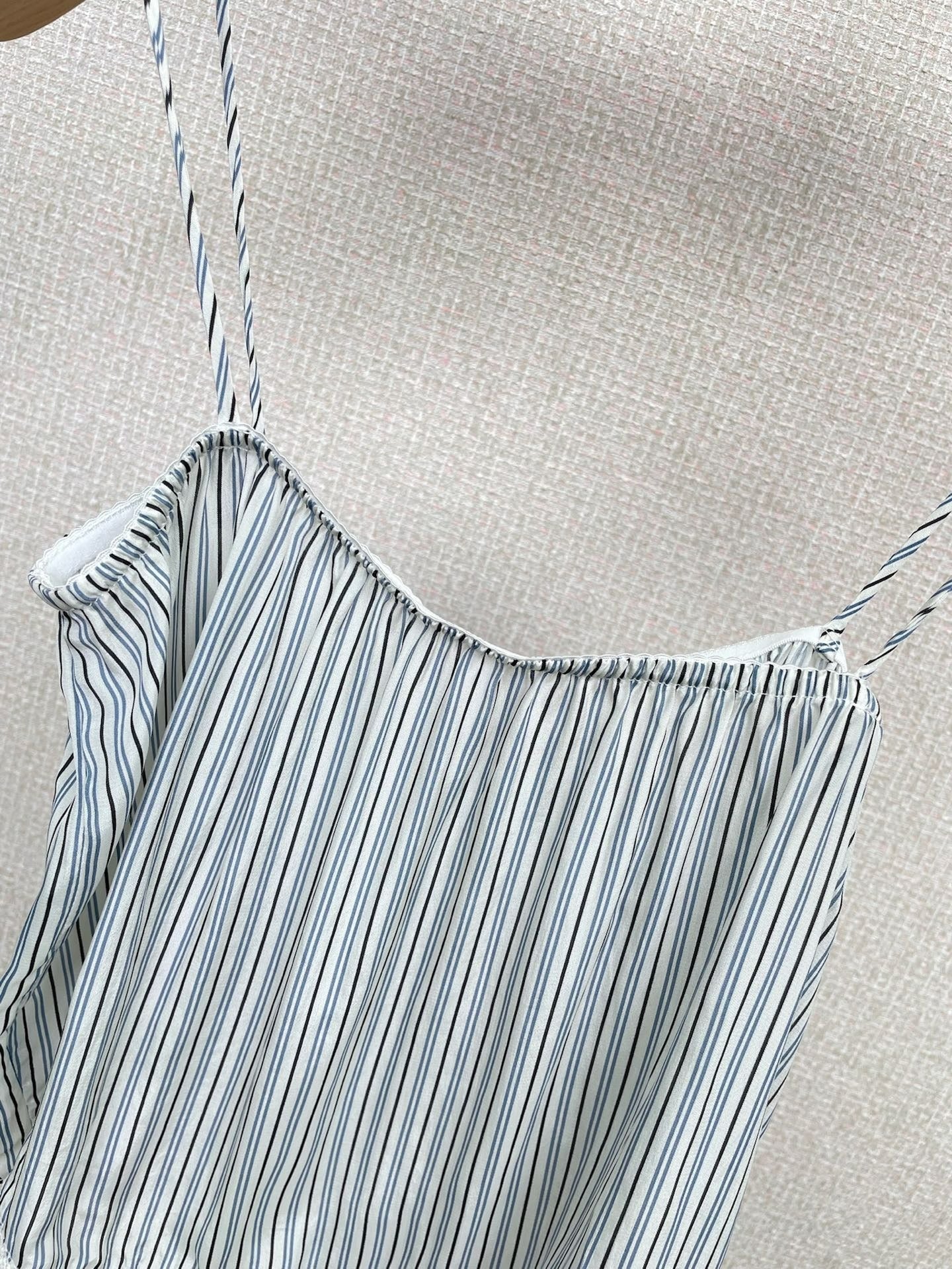 MIUMIU SHORT STYLE 345