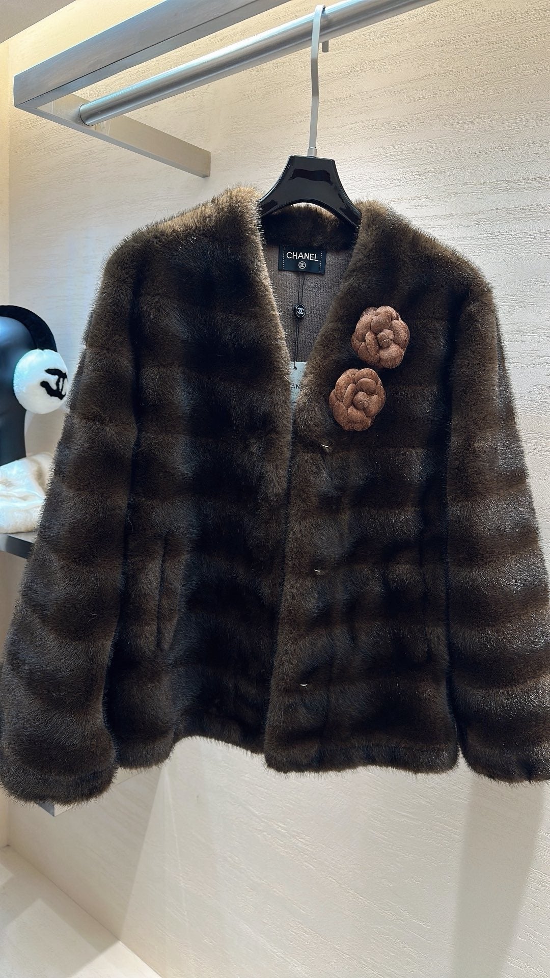 CHANEL 25S ARTIFICIAL FUR COAT 496