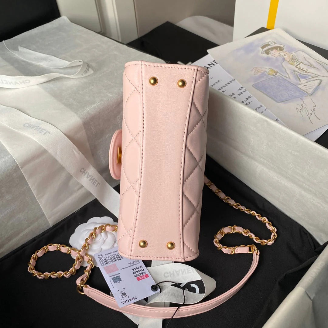 CC  25S FLAP BAG 18 CM IN LIGHT PINK LAMBSKIN WITH TOP HANDLE