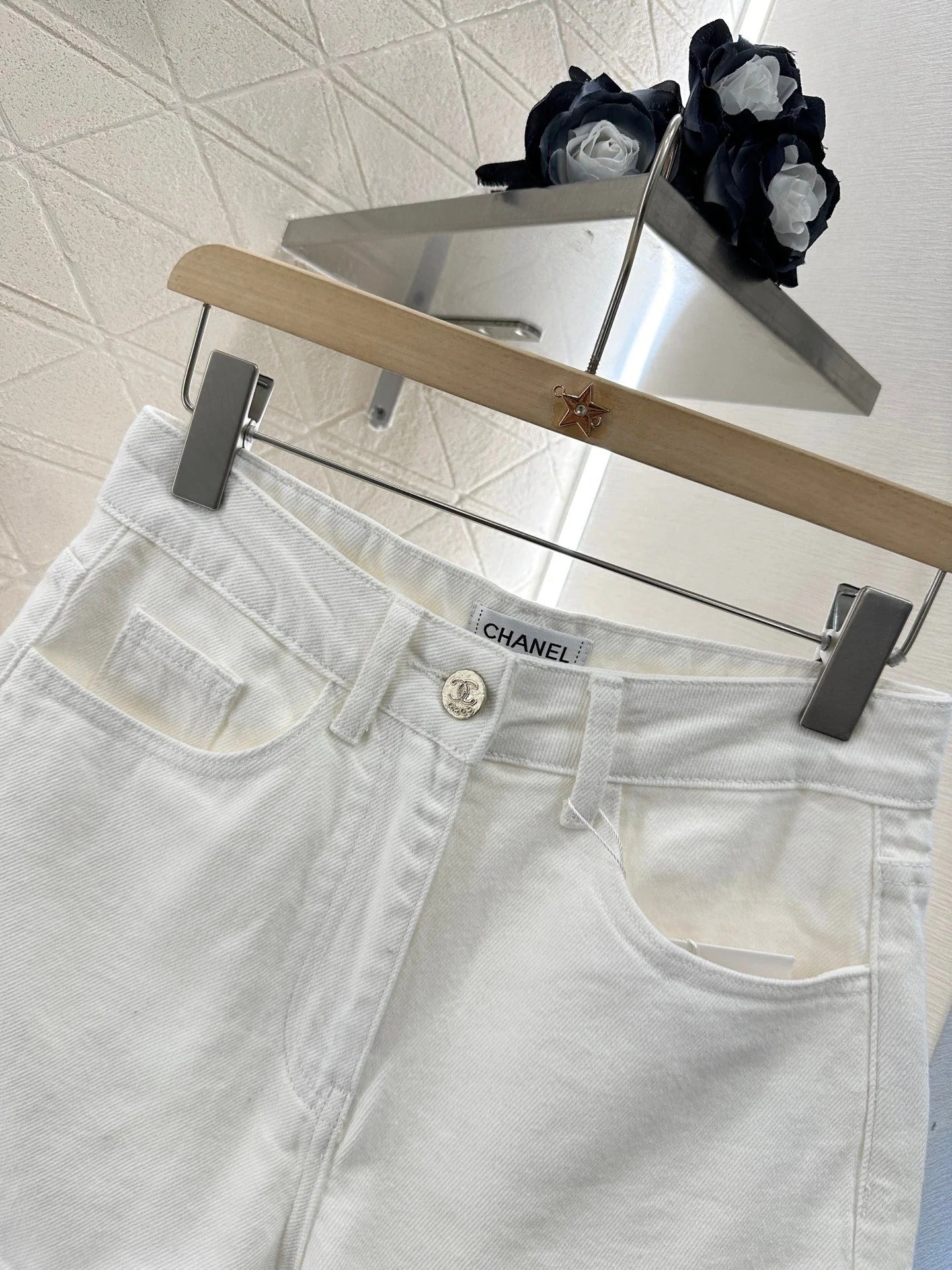 CHANEL WHITE DENIM SHORTS