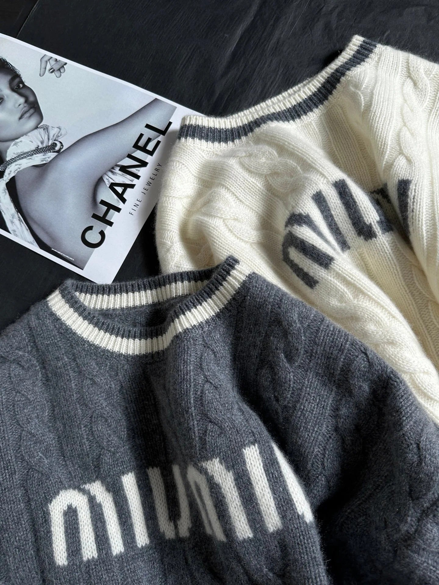 MIUMIU KNIT SWEATER