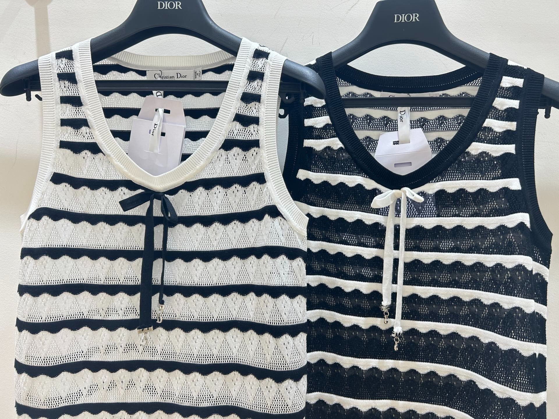 Dior 2026 Knit Vest Black And White Bow Detail Tencel 479351
