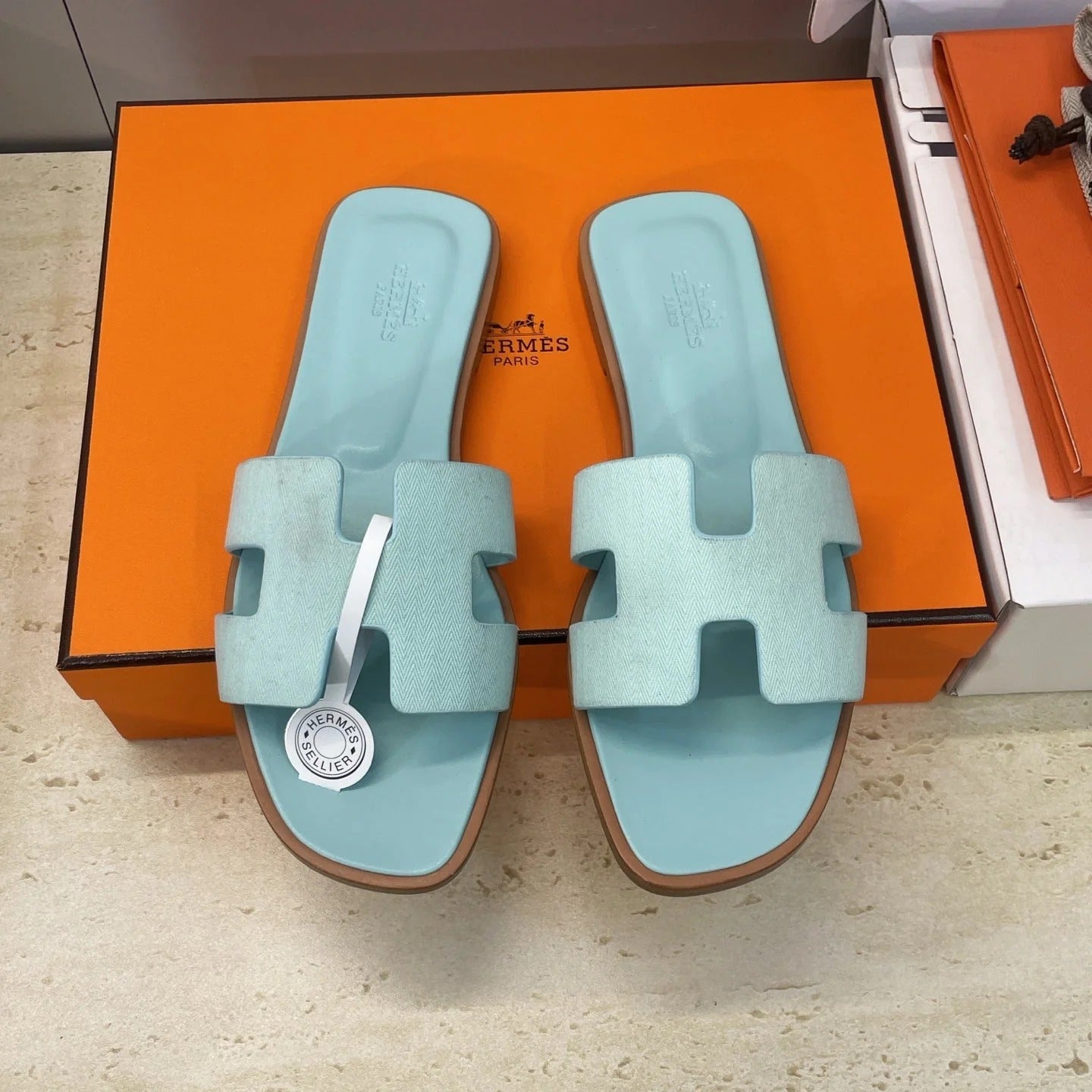 HM 26ss Oran Sandals Light Sky Blue Calfskin 607233