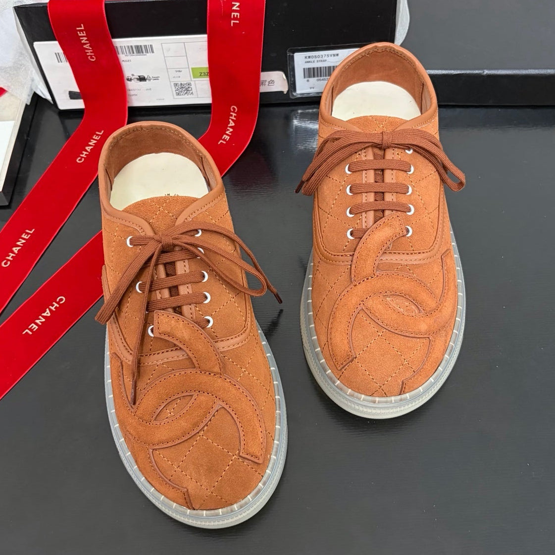 Chanel 2026 Low-Top Sneakers Suede Leather 188979