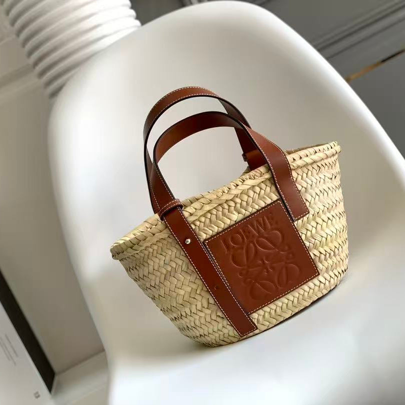 LOEWE 26S Small Basket Bag Anagram Logo 33cm Beige Palm Leaf Calfskin