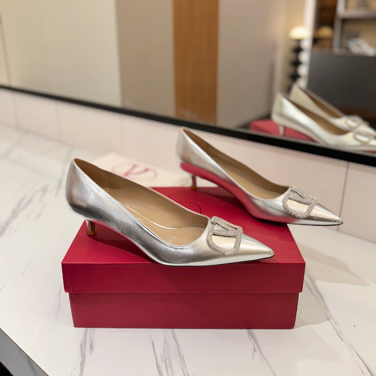 Valentino 26S High Heels 4.5cm In Metallic Silver Calfskin With Vlogo Crystal