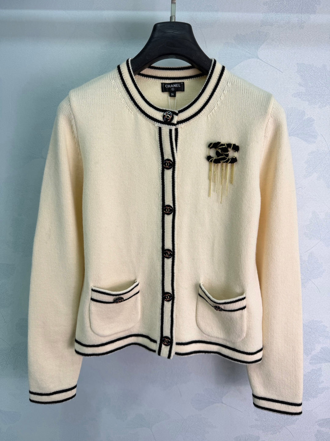 Chanel 2026 Brooch Cardigan Wool 449278