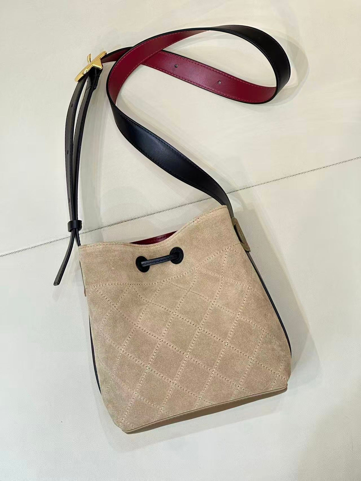 CC 26FW Bucket Bag 19cm Dark Beige Suede Calfskin