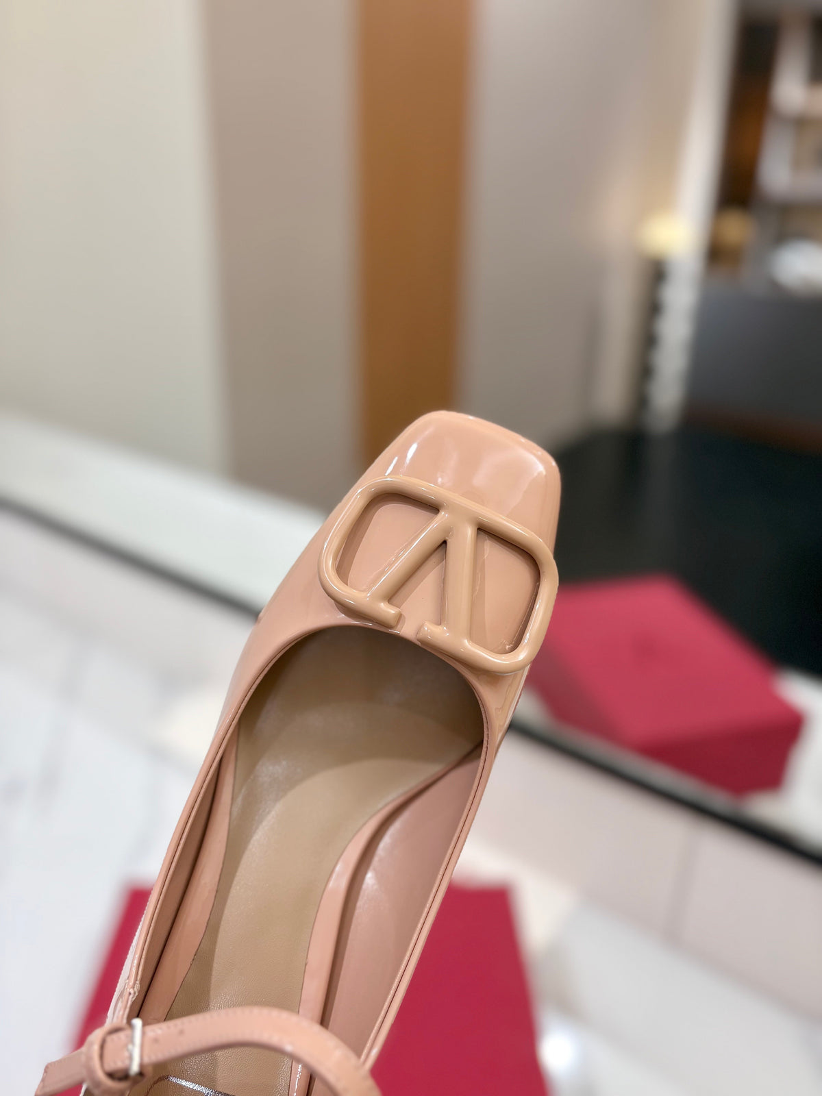 Valentino 26S Mary Jane Heels 6cm In Nude Patent Calfskin