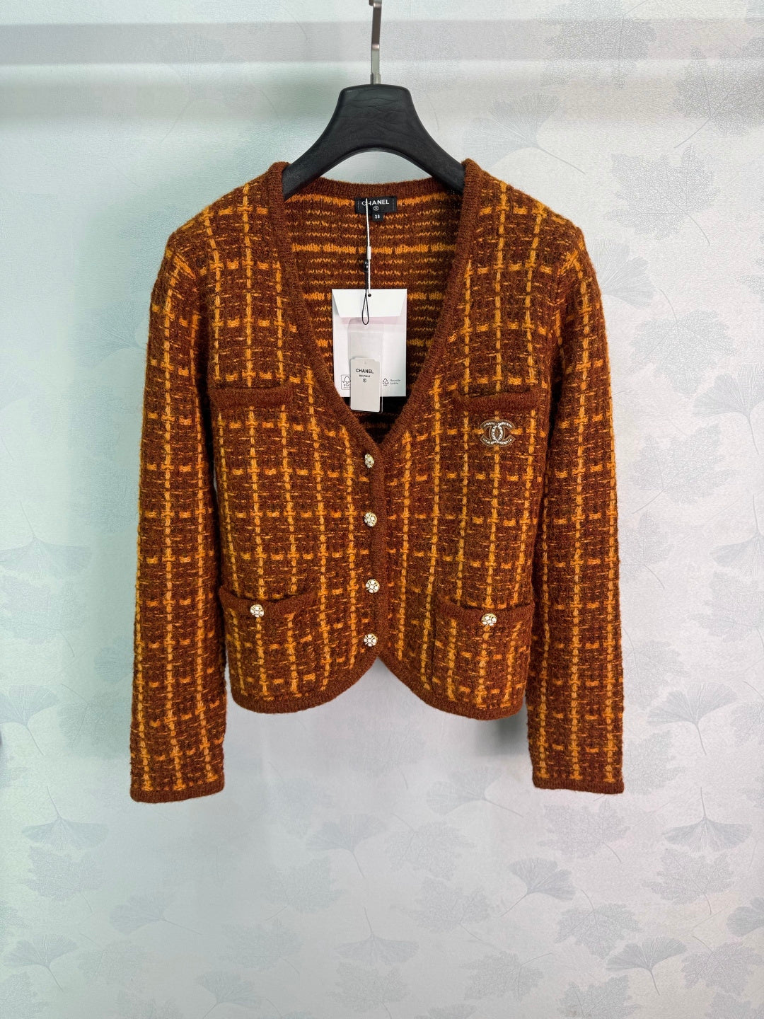 Chanel 2026 V-neck Cardigan Tweed 449345