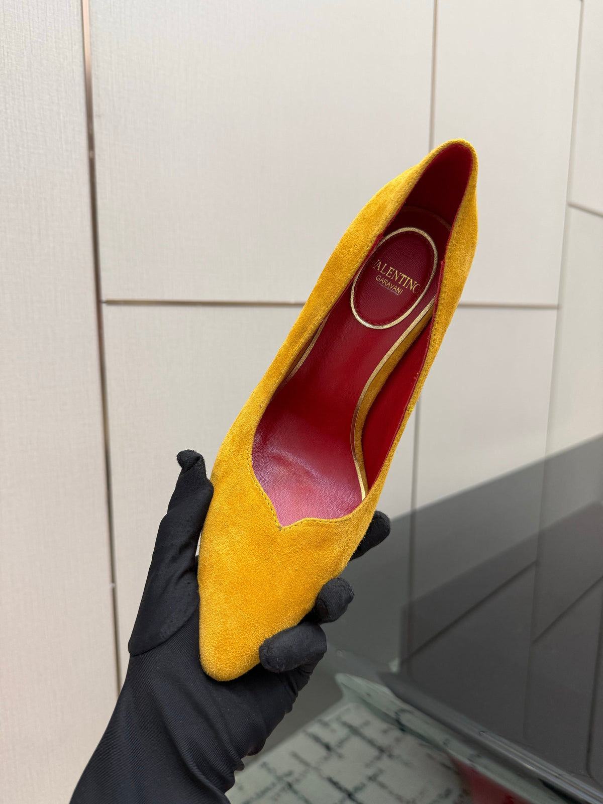 Valentino 26S High Heels 10cm In Mustard Yellow Suede