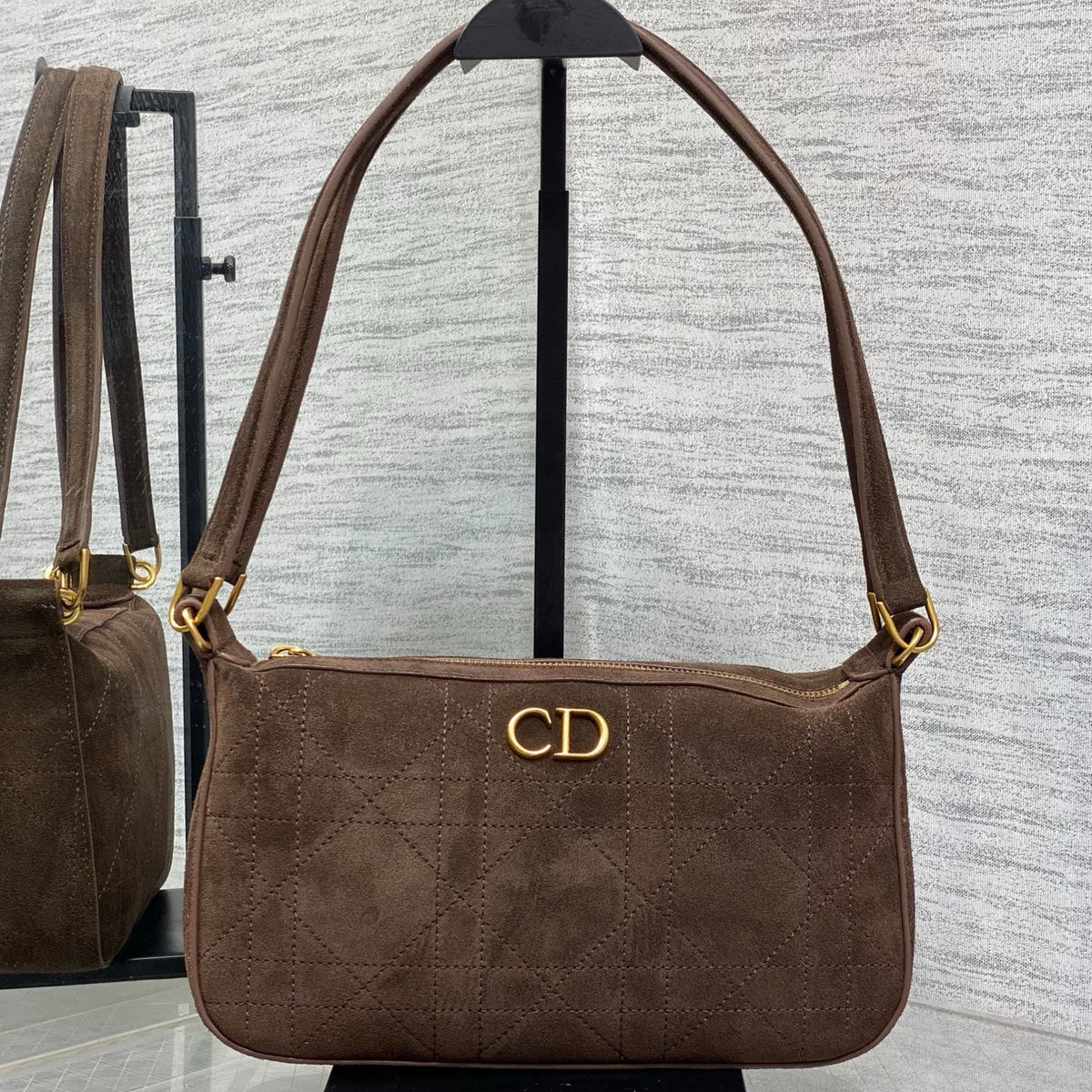 Dior 2026 Quilted Leather Zippered Shoulder Bag 26cm Suede Leather 403691
