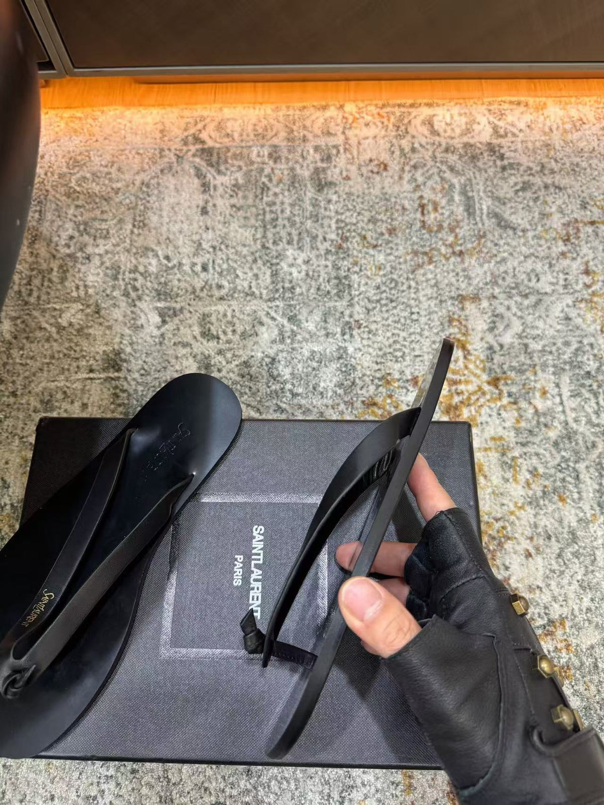 YSL 26S Thong Sandals Black Calfskin 25626