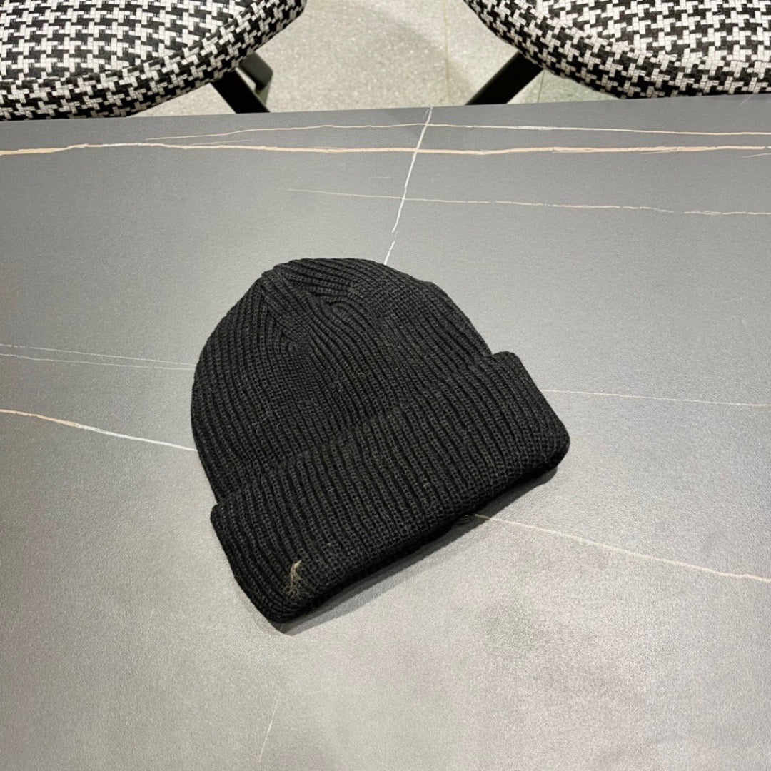 Prad 26FW Double-Layer Knit Beanie Bear Design Knitted Wool 552005