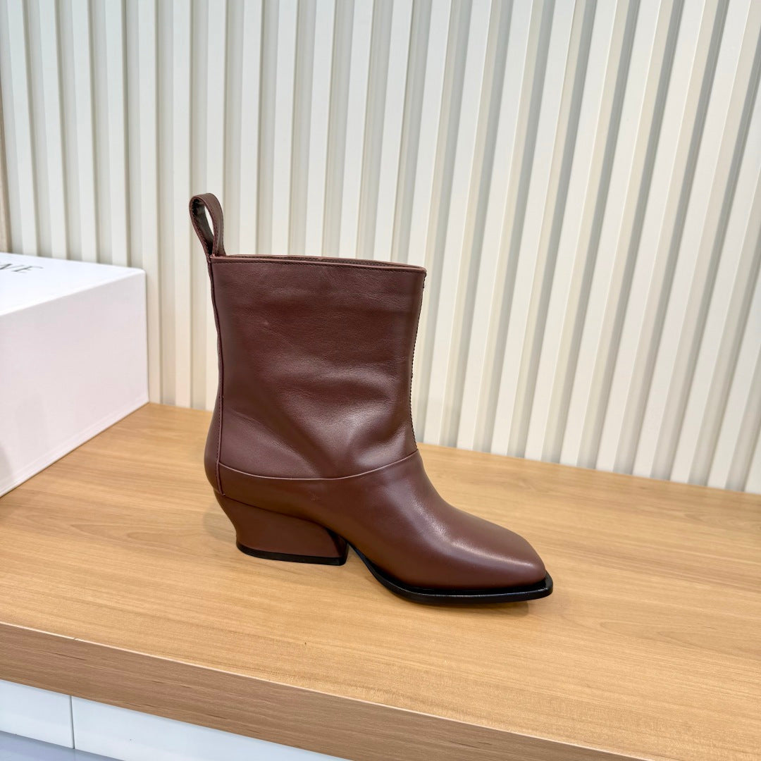 Loewe 2026 Onda Ankle Boots Cowhide 147545
