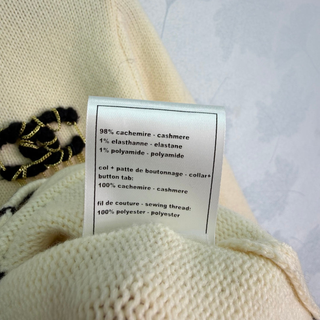Chanel 2026 Brooch Cardigan Wool 449278