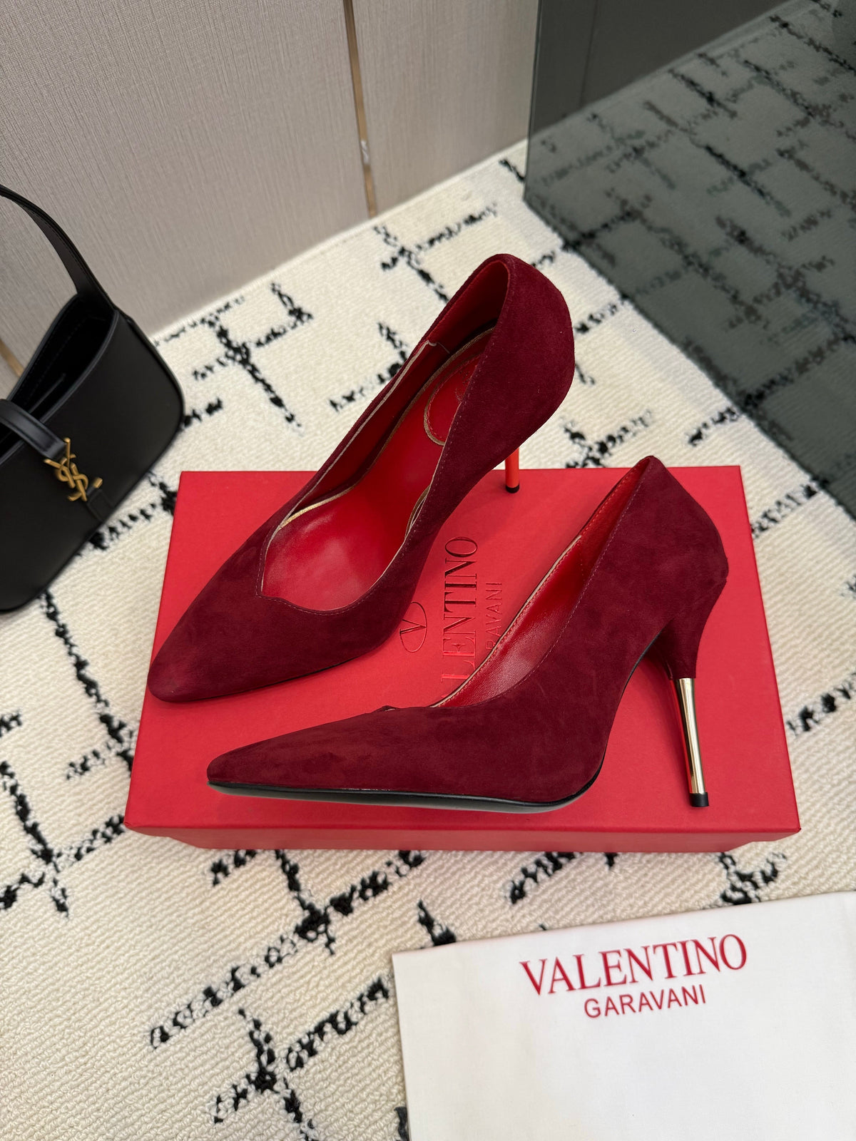 Valentino 26S High Heels 10cm In Dark Red Suede