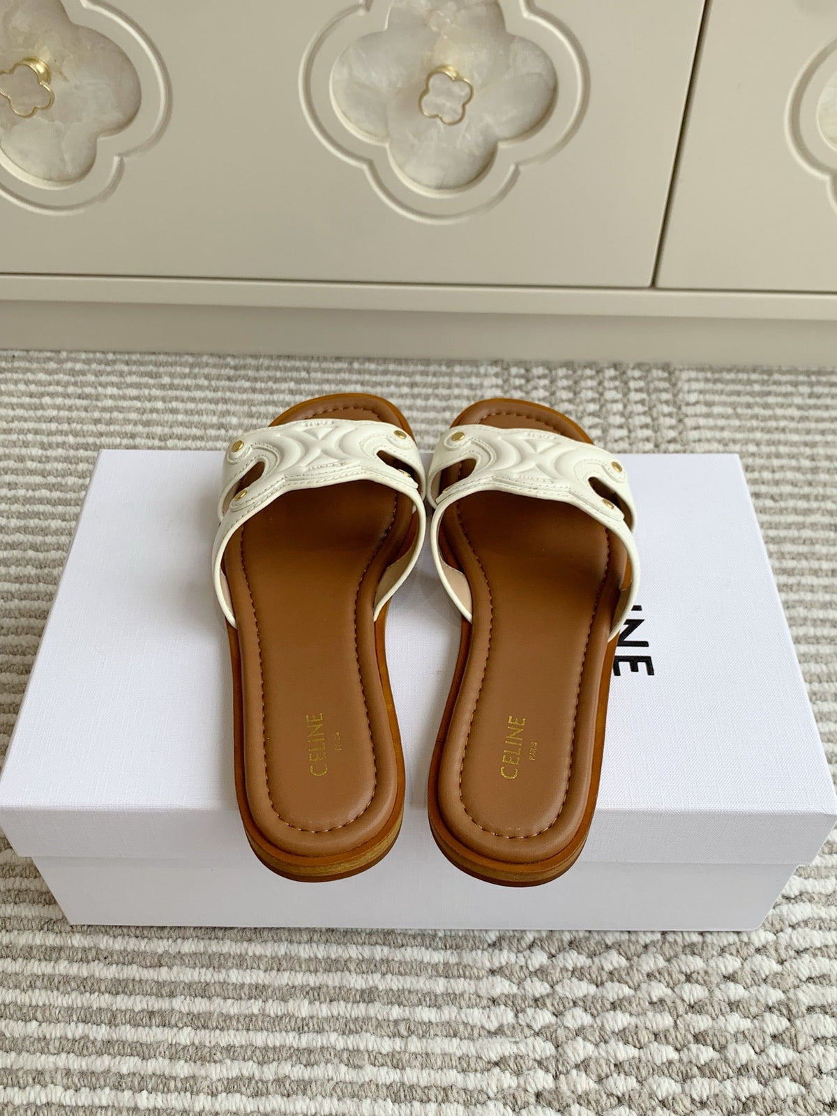 Celine 26s Triomphe Slide Sandals Ivory White Calfskin With Tan Brown Footbed 295138