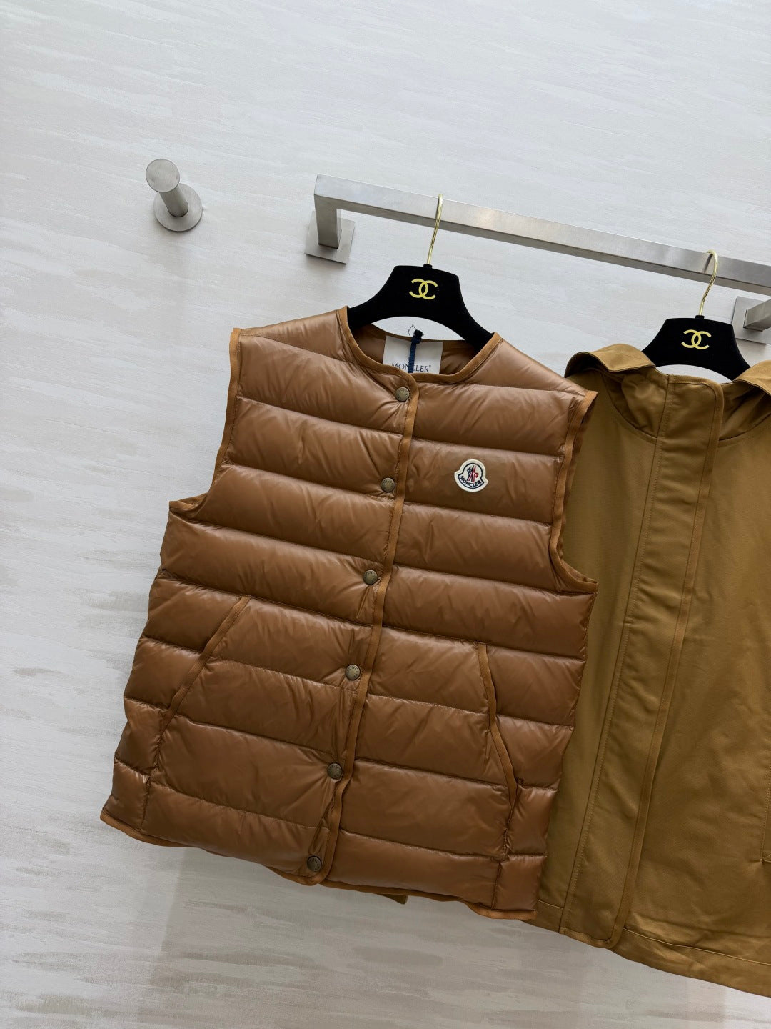 MC 26FW Detachable Hooded Jacket and Down Vest 2-Piece Set 449838