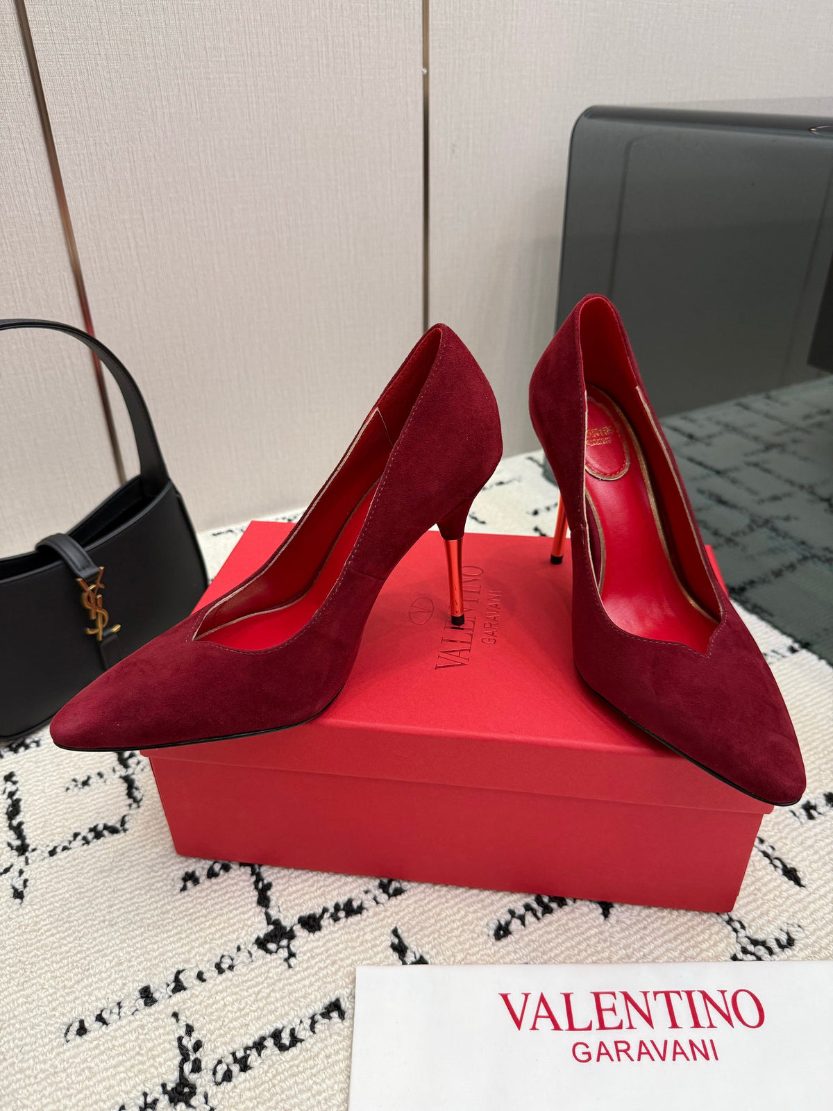 Valentino 26S High Heels 10cm In Dark Red Suede