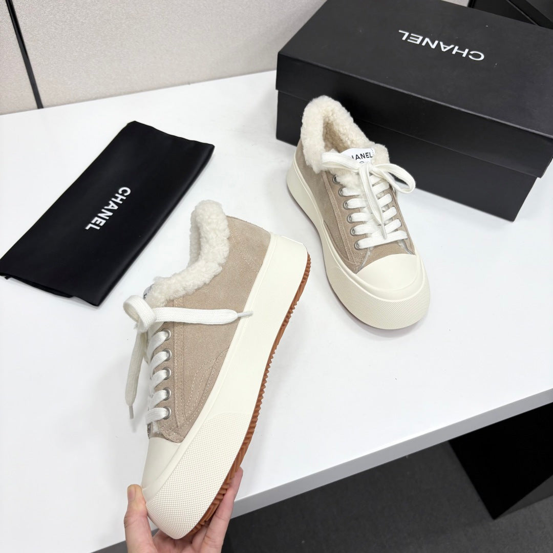 Chanel 2026 Low-Top Platform Sneakers Leather Suede Wool 193777