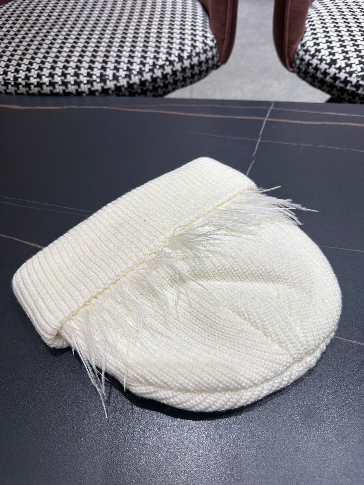 HM 26FW Beanie Hat Soft Stretch Knit 536132
