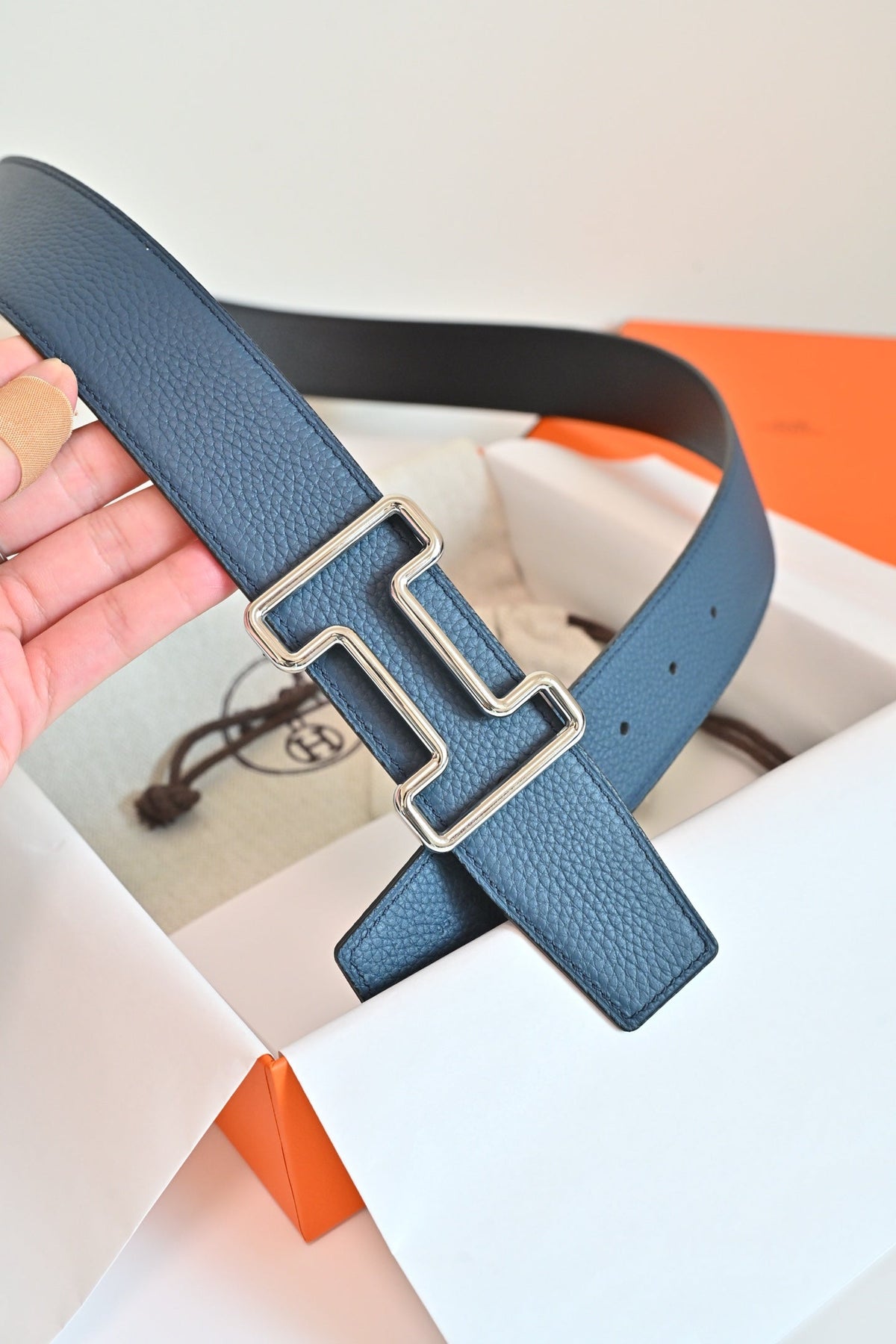 HM 26FW Reversible H Belt 3.8cm Black Rain Cloud Gray Grained Leather 220417