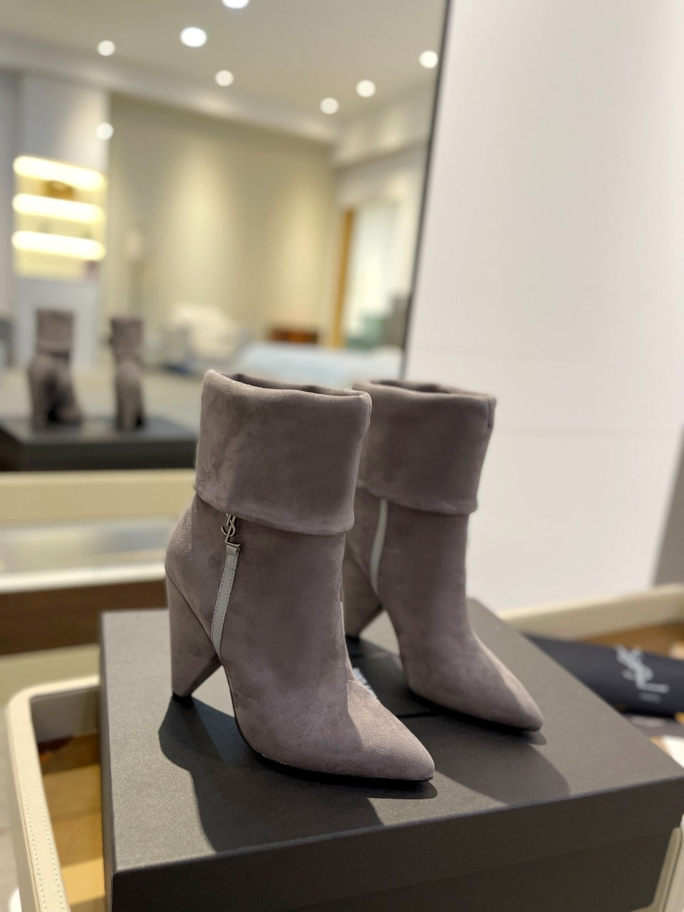YSL 26s Niki Ankle Boots Grey Grey Suede 145337